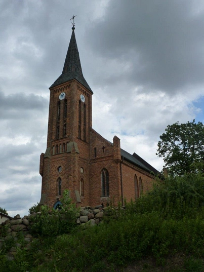 Kirche Rosenow © Amt Stavenhagen